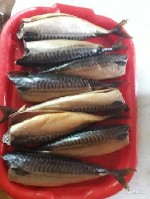 Покупаю свежую рыбу и сам солю потом копчу на силовой щепе холодным способом. Получается очень вкусно и полезно. Цена магазинная 1ш 250р 2по 200 4по 175. ...