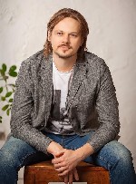 Ранняя реабилитация, это комплекс манипуляций и процедур выполняемые в ранний послеоперационный период под контролем врачей. 
Благодаря экстренной реабилитации происходит скорейшее возвращение пациен ...