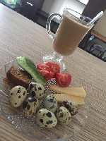 Продаем пищевые перепелиные яйца, свежие, от своих птичек - 5 р за шт, инкубационное яйцо 10 руб. за шт.
Порода фараон, маньчжурские,техасские.
Также принимаются заказы на живых перепелов, суточные  ...