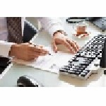 Уважаемые соискатели, несмотря на удаленный формат работы, обучение и стажировка (все вместе - 3 дня) будет проходить в офисе компании. г. Москва, ст. м. Тульская.

2/2

Обязанности:

 прием вхо ...