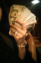 Если вы красивая девушка от 18 до 35 лет. То вы за короткий срок сможете заработать приличную сумму денег. Достойные цены от 400000 рублей в месяц, безопасность, постоянный поток работы гарантирую.МОЖ ...