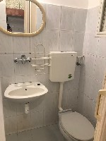 Сдается КВАРТИРА 1-но комнатная в городе Натания, с мебелью и бытовой техникой. Цена – 2000 шек. (530$) в месяц . Тел. +972 507296968 звонок на мобильный из заграницы 050 7296968 ( Егуда) и 053 714867 ...