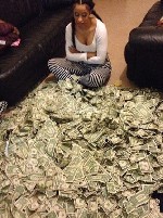 Ведётся набор девушек. Работа 50/50,график индивидуальный,подстроимся под Вас.(Проживание) Возможность работать по высокому прайсу. Хорошие апартаменты в центре Питера)Работы много ВСЕГДА!!! Дружный и ...