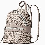 Сейчас потребители, которые стремятся смотреться современно и привлекательно, имеют неограниченные возможности в выборе одежды и аксессуаров, соответствующих определенным запросам. При этом большая ча ...