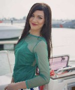 Предлагаю свои услуги по привлечению клиентов через социальные сети.  
Есть необходимые знания,  которые применяю для привлечения конкретно ваших потенциальных покупателей,  а не просто "подписчиков  ...