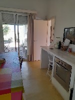 Продам дом объявление но. 2621802: Прелестная ферма с шкарном ландшафтном дизайном