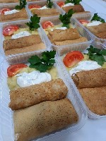 ".  Если Вам нужны комплексные обеды с доставкой в любую точку города,  то мы всегда будем рады видеть каждого из Вас в числе своих постоянных клиентов!

Мы приготовим и доставим комплексные обеды в ...