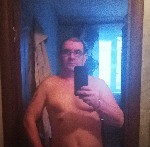 Здравствуйте.  Познакомлюсь с девушкой.  Я вроде обычный парень.  Который уже в любовь не верит.  Просто хочется приятно провести время,  желательно с постоянной девушкой.  Фантазий у меня много,  ест ...