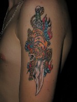 Любая тату:  цветная.  черно-белая,  переделка старых,  обновление.  По вашим эскизам или нарисую любой по вашим пожеланиям.  Работаю только на профессиональных материалах.  Большой опыт. ...