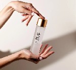 На данный момент в популярном интернет-магазине «LUCIANO BOUTIQUE» любой,  кто думает о собственной красоте и предпочитаете сберечь молодость,  сможет подобрать и купить товары от уникальных брендов п ...