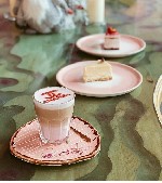 Рестораны, питание объявление но. 2762430: Свободная вакансия в кафе Chloe