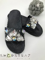 "Интернет-магазин SHOPSTRAZ предлагает большой выбор страз холодной фиксации,  термостраз Premium сегмента,  пришивные стразы,  стразы в цапах,  стразовые цепи,  стразы для мастеров маникюра,  стразы  ...