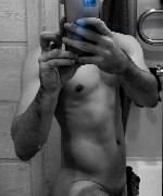 Молодой парень 25 лет.  Рост 177 см Вес 70 кг не против познакомиться с девушкой (женщиной) для взаимных ласк.  Обожаю куни,  массаж,  долгие и нежные поцелуи,  секс.  Связь по телеграмм @Serjiobsk ...