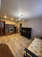 ПРОДАЕТСЯ 3- х комнатная квартира Б.  Каменная 9,  3 этаж,  60м,  кухня 8м,  СУС,  состояние хорошее,  жилое,  окна выходят на улицу.  Без балкона.  В пешей доступности детский сад,  школа,  магазины, ...