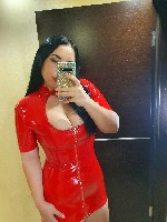 Мне нужна в какой-то степени вещь.  Захотела-пользуюсь.  Надоело - оставила в сторонке до лучших времен.  Вещь без своего мнения,  абсолютно и безоговорочно послушная.  
Матриархат
Красивая,  опытна ...