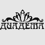 Многочисленные модели всех фасонов свадебных платьев:  классические,  бальные,  прямые,  силуэт «русалка»,  V-образный,  греческий.  В зависимости от фасона платье украшается кружевом,  нежными цветам ...