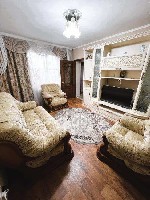 Если хочется отдельный уголок для каждого члена семьи - тогда эта 4-х комнатная квартира для вас! Из окон которой открывается панорамный вид на все стороны.  Квартира светлая и уютная,  в ней есть все ...