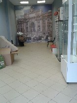 Сдам помещение под Салон красоты или парикмахерскую. Предоставляется оборудованное парикмахерское место, мойка, витрина для продукции, место ожидания клиента. Первая линия Проспект Победы, площадь 24  ...